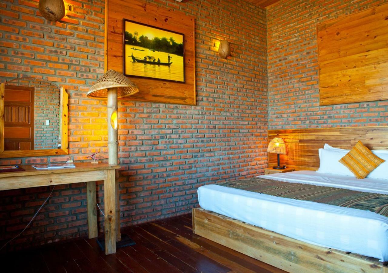 Wild Beach Boutique Resort Ninh Phuoc Exterior photo