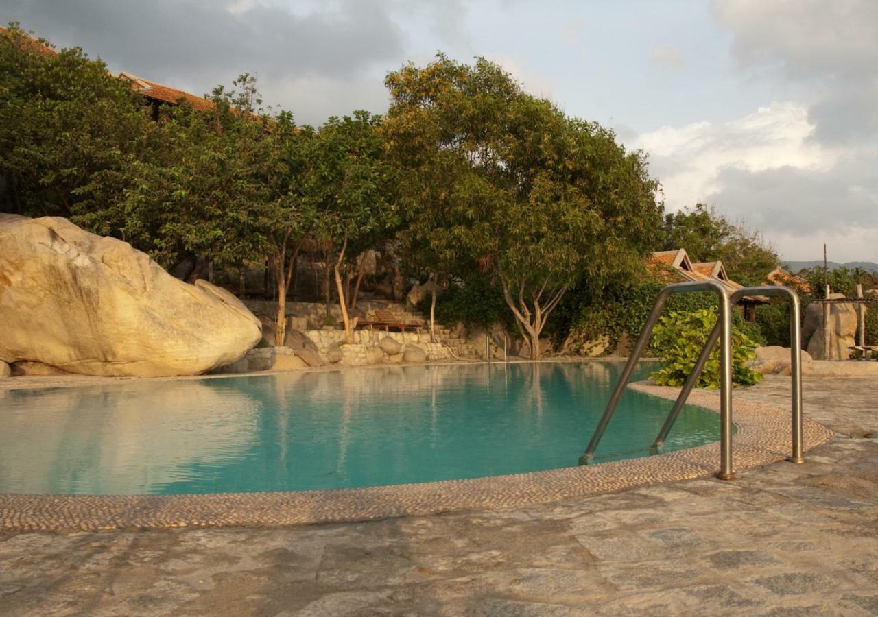 Wild Beach Boutique Resort Ninh Phuoc Exterior photo