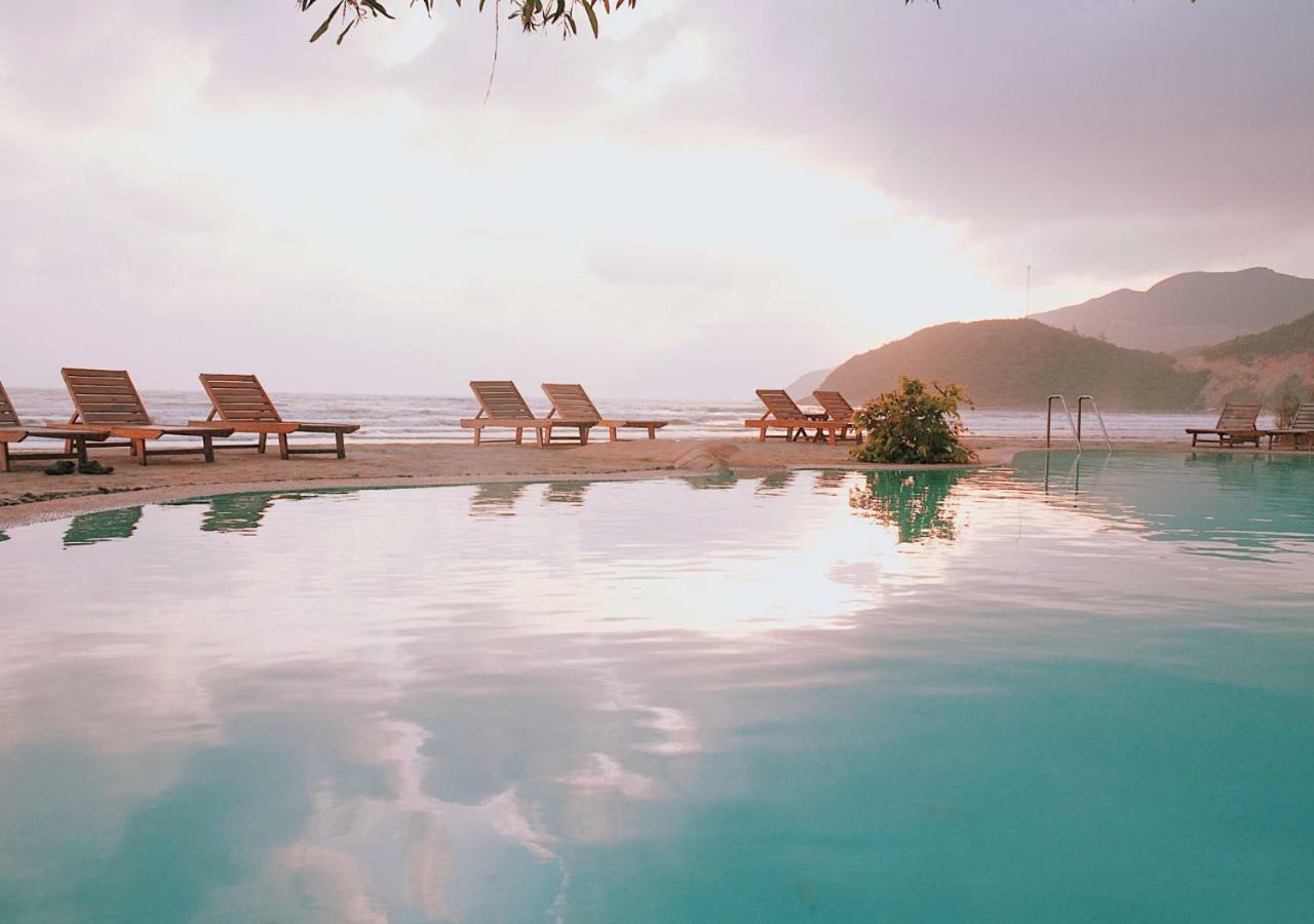 Wild Beach Boutique Resort Ninh Phuoc Exterior photo
